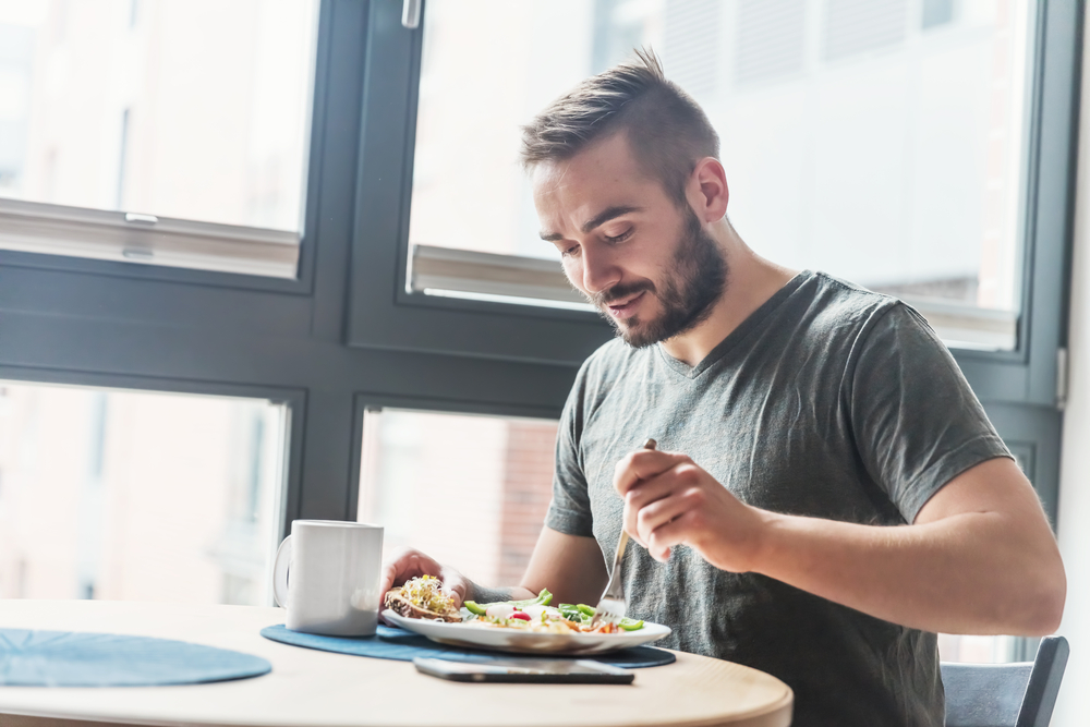 シンプルに続ける男のダイエット食事法のアイキャッチ
